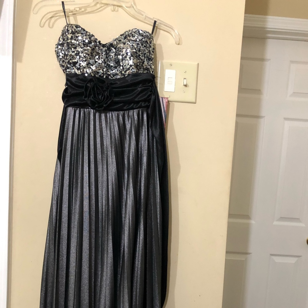 Gorgeous strapless dress